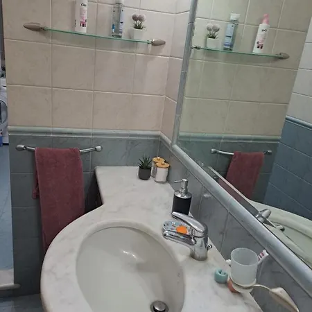 Privatunterkunft Stanza Privata In Casa Condivisa - Private In Shared Turin