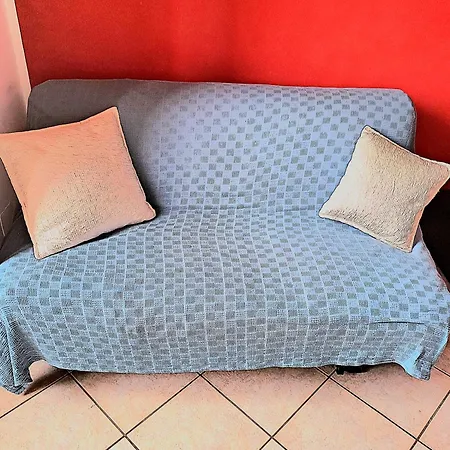 Stanza Privata In Casa Condivisa - Private In Shared