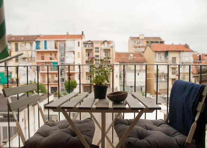 ホームステイ Stanza Privata In Casa Condivisa - Private In Shared