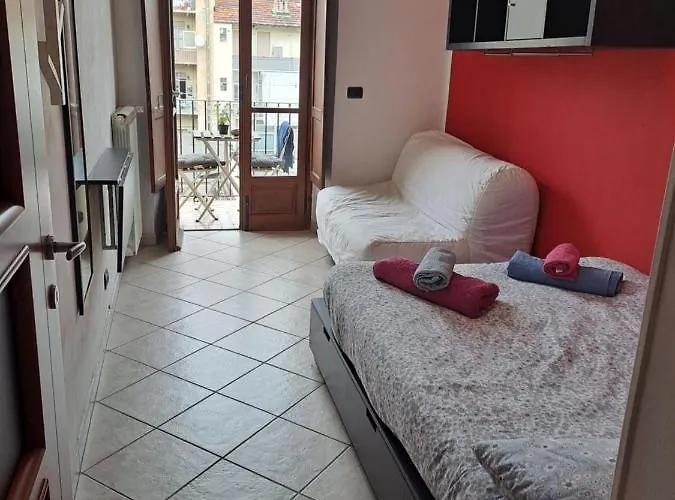 Privatunterkunft Stanza Privata In Casa Condivisa - Private In Shared *