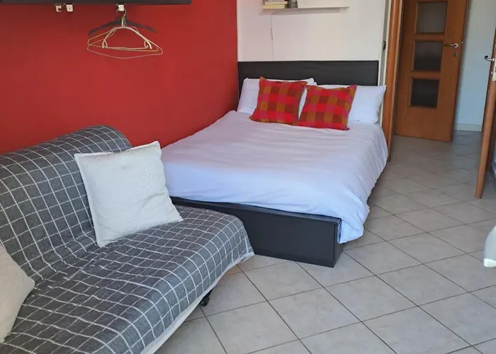 Privatunterkunft Stanza Privata In Casa Condivisa - Private In Shared Turin