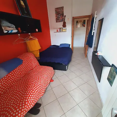 Stanza Privata In Casa Condivisa - Private In Shared 토리노