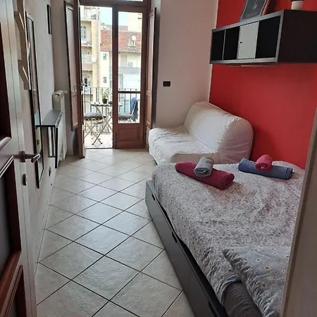 홈스테이 Stanza Privata In Casa Condivisa - Private In Shared *