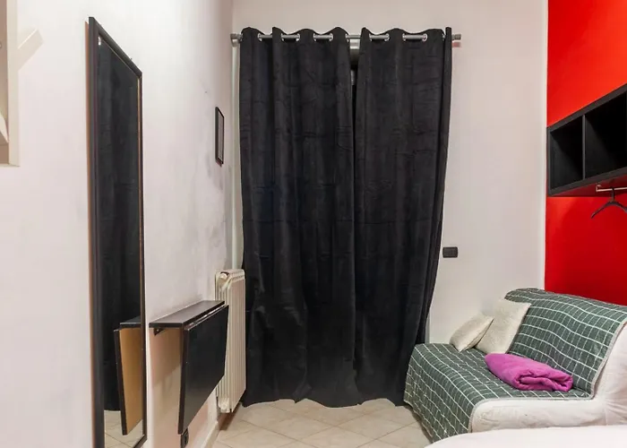 Stanza Privata In Casa Condivisa - Private In Shared Habitación en casa particular *